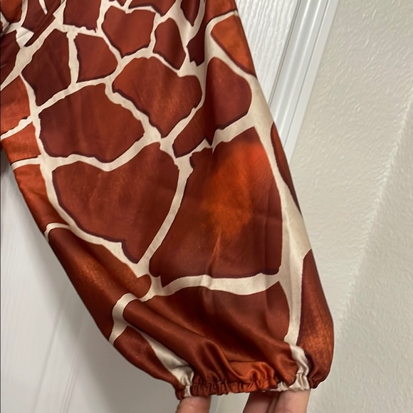 NWT Fashion Nova Brown and Cream Patterned Dress - Picture 9 of 9